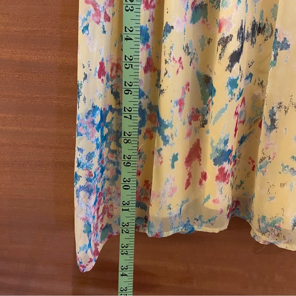 TYCHE Floral dress. Empire waist,above knee. Medium. - Picture 8 of 9